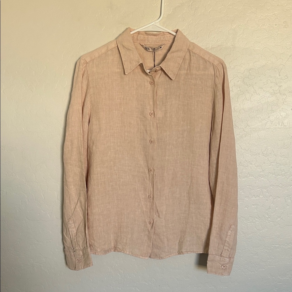 BRAND NEW Zara Women’s Button-Down Shirt in Light Beige Size Large